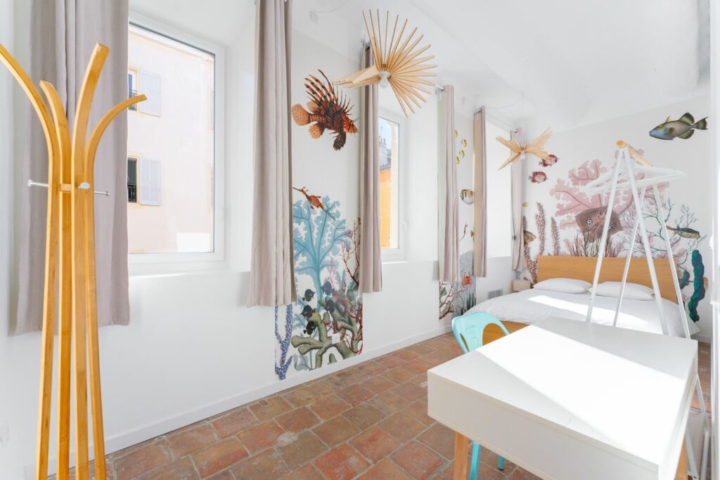 4 Airbnb la rascasse marseille - Vue de la chambre 1, Séverine Gaffori Architecte d'Intérieur décoration